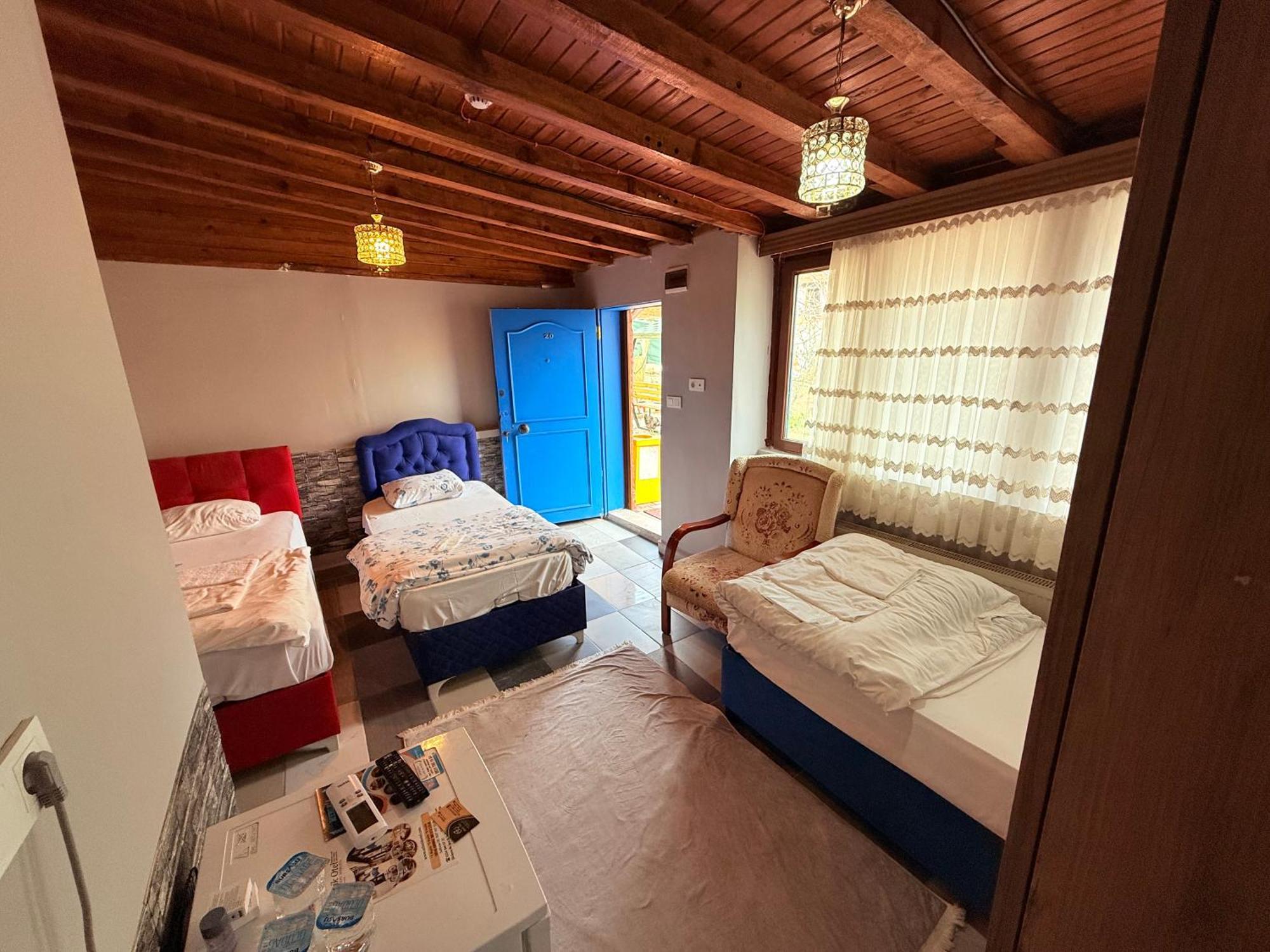 Oez Butik Otel Antik Kent Myrleia Mudanya Luaran gambar